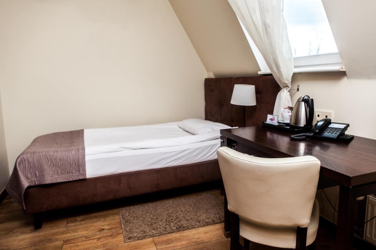 Small Single Room,1007363221:JPEG
